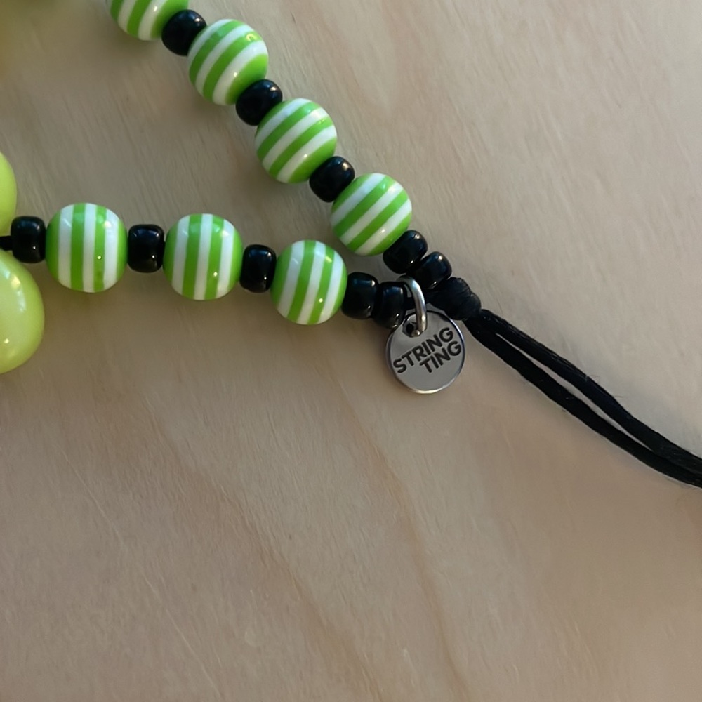 Limited Edition Candy Apple String Ting - Picture 2 of 4